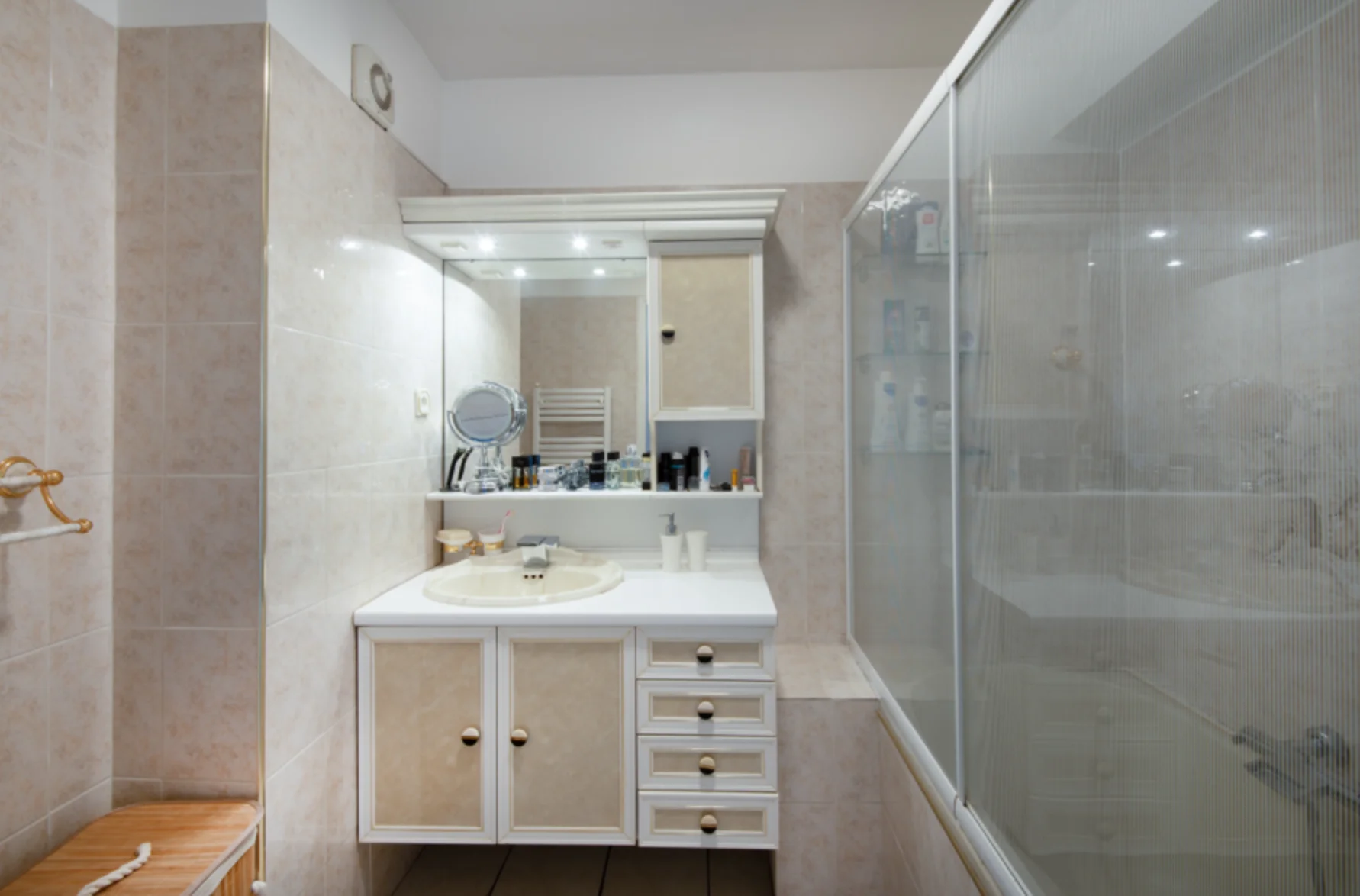 Appartement T2 Le Canet - Salle d'eau rénovée