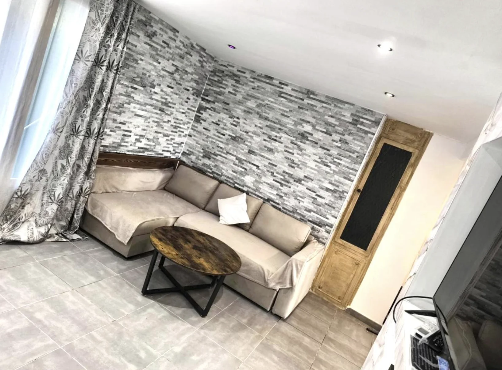 Appartement T2 Marseille - Séjour lumineux spacieux