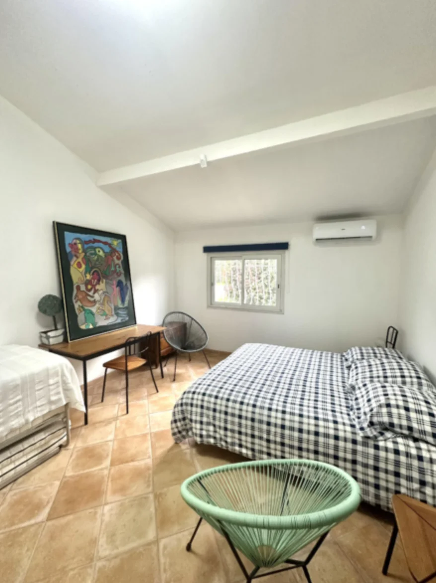 Chambre spacieuse villa plain-pied Saint-Cyr-sur-Mer